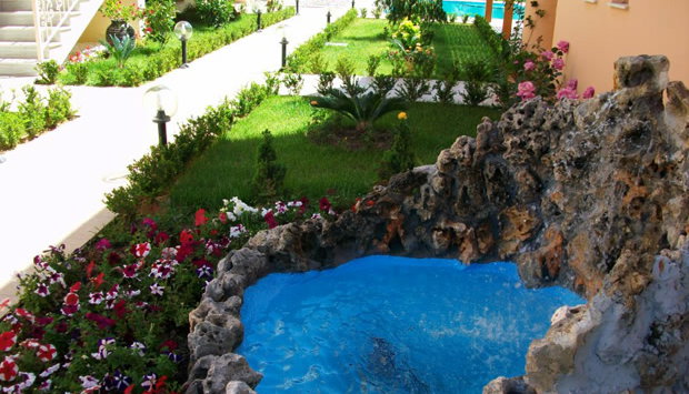 Golden Rose Suites